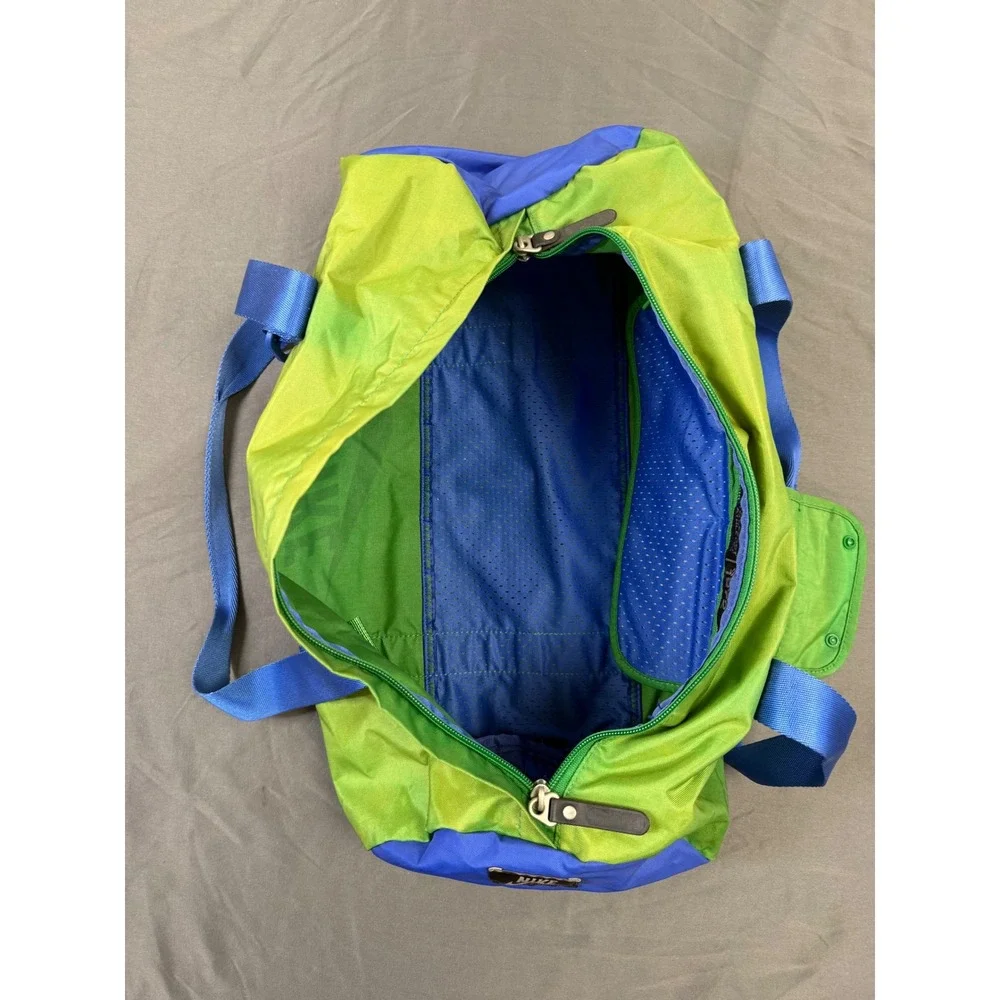 Sample Nike Raceday S Duffle LW Bag Green Blue BA4105-347 Small Barrel Bag